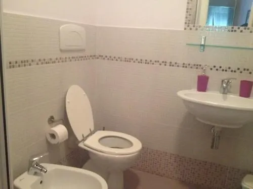 Guest House Esty Rom
